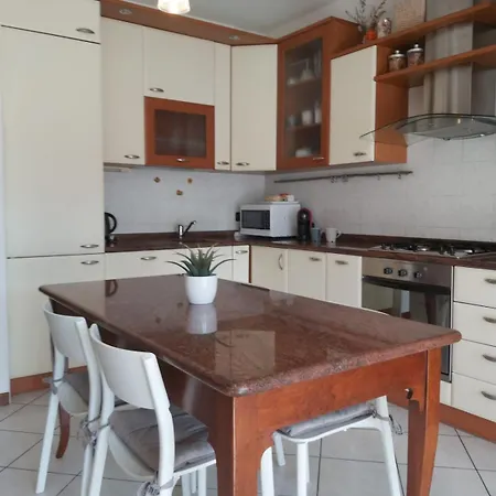 Casa Krissi Garda Apartment
