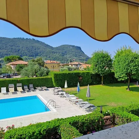 Casa Krissi Garda Apartment